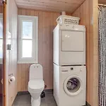 Holiday home Gorgeous In With Sauna *