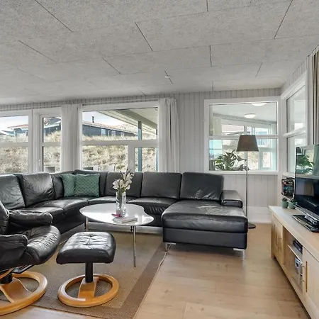 3 Bedroom Gorgeous In Hébergement de vacances *