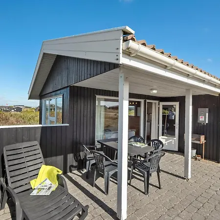 Holiday home Gorgeous In With Sauna